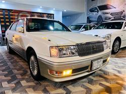 تۆیۆتا کراون